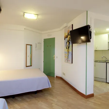 アパルタメントス アラルソ 4*